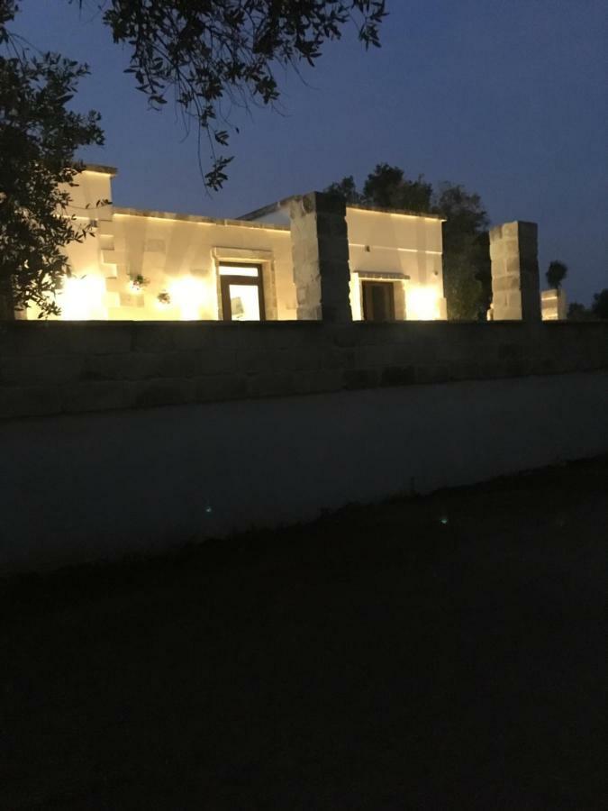 مبيت وإفطار ميليندونيو Le Tre Colonne المظهر الخارجي الصورة